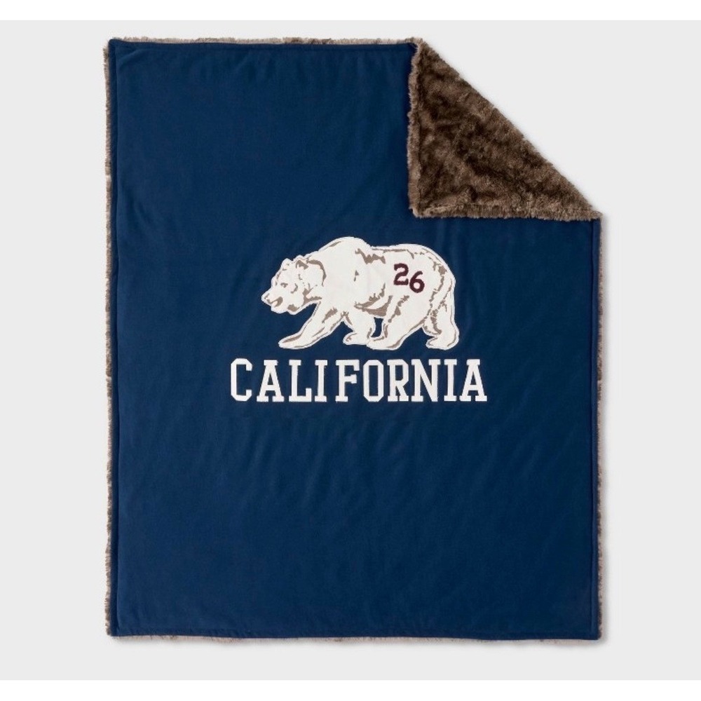 Hollister x Target California Republic Bear Faux Fur Throw Blanket Navy Blue